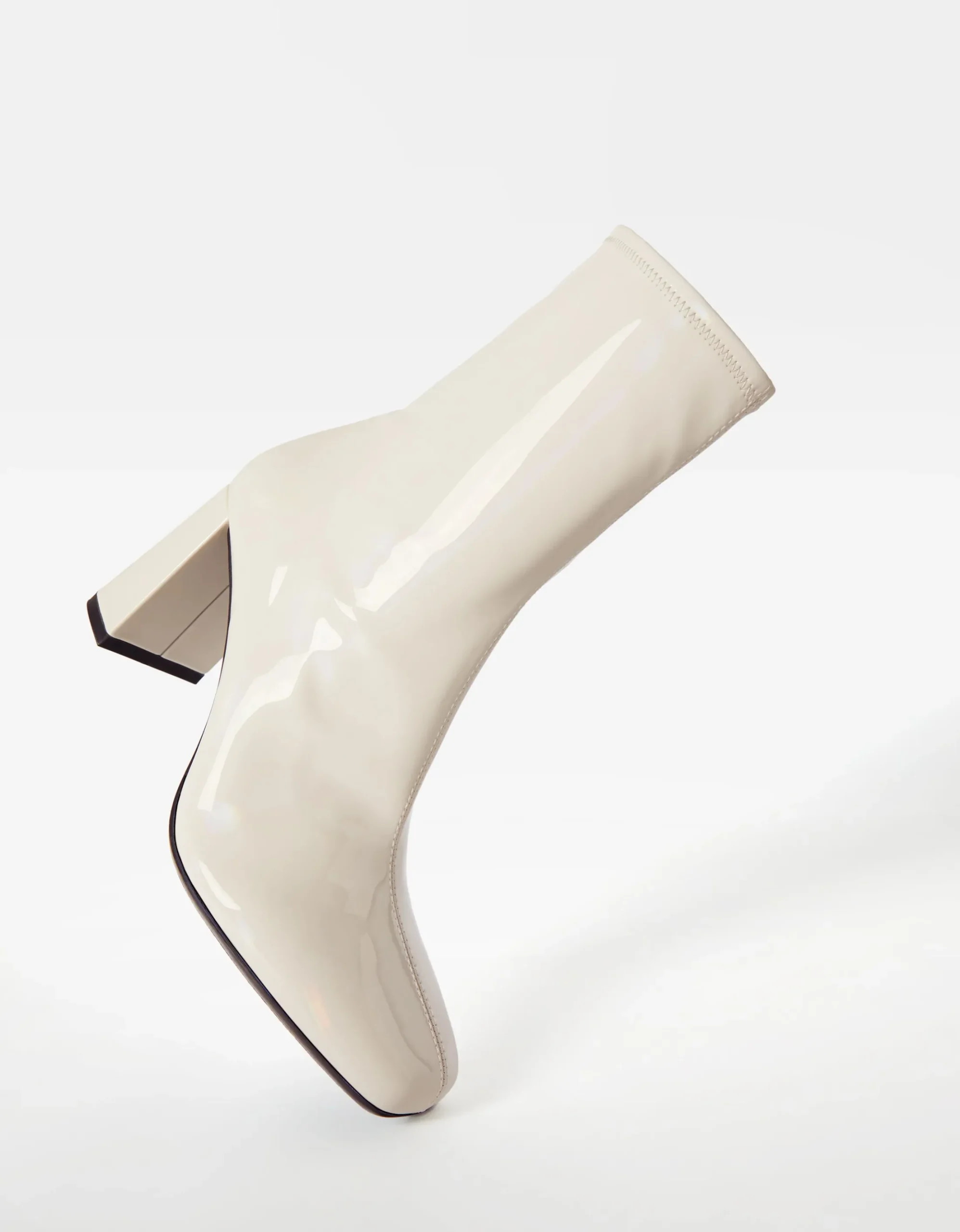 Botines tacón ajustados tipo charol-BERSHKA Flash Sale