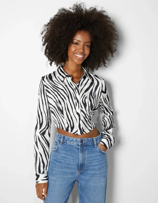 Camisa manga larga cropped satinada ajustada-BERSHKA Store