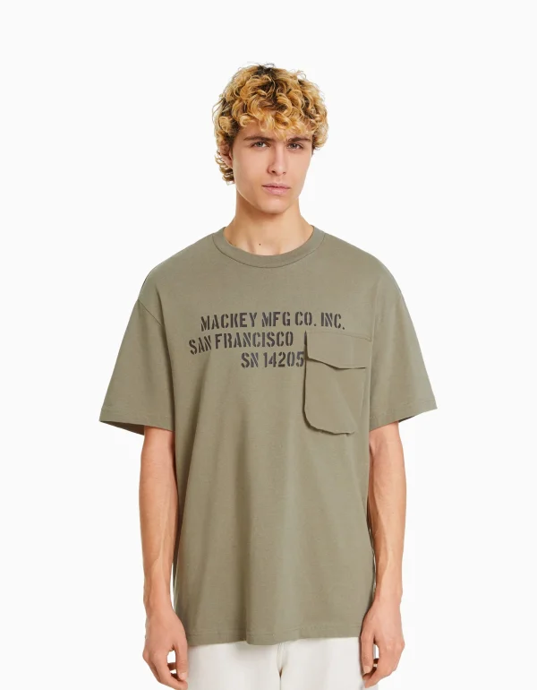 Camiseta manga corta boxy fit bolsillo print-BERSHKA New