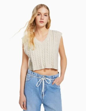 Chaleco punto cuello pico-BERSHKA Fashion