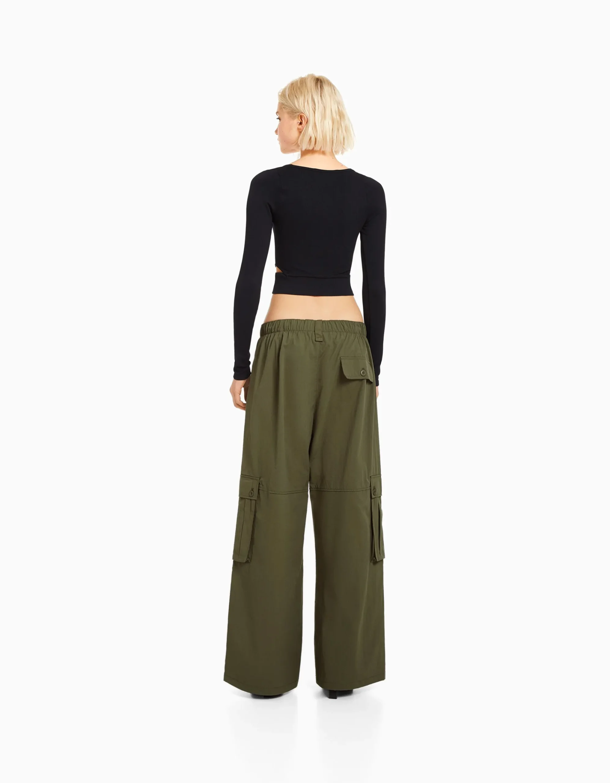 Pantalón cargo wide leg multipocket-BERSHKA Shop
