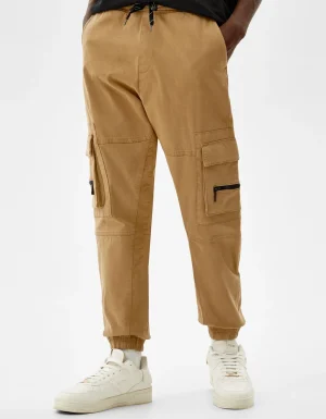Pantalón jogger cargo-BERSHKA Fashion