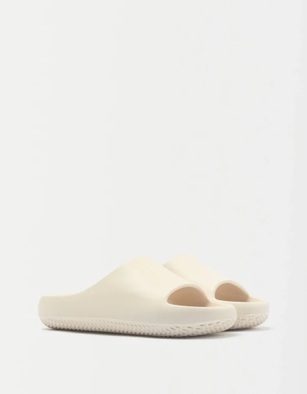 Sandalia plana textura-BERSHKA Sale