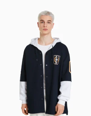 Sobrecamisa manga larga capucha felpa varsity-BERSHKA Cheap
